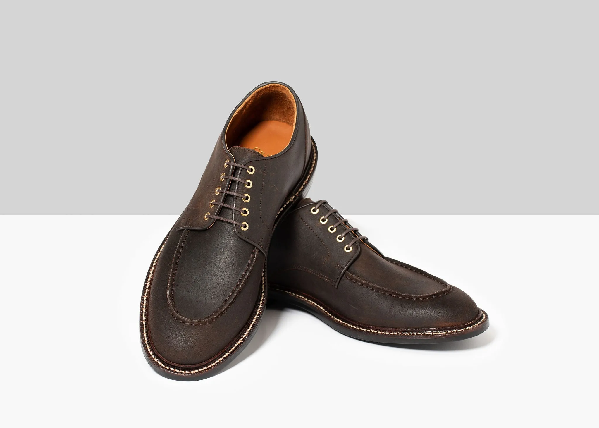 Moc Toe Derby Tobacco Waxed Commander Day Walk