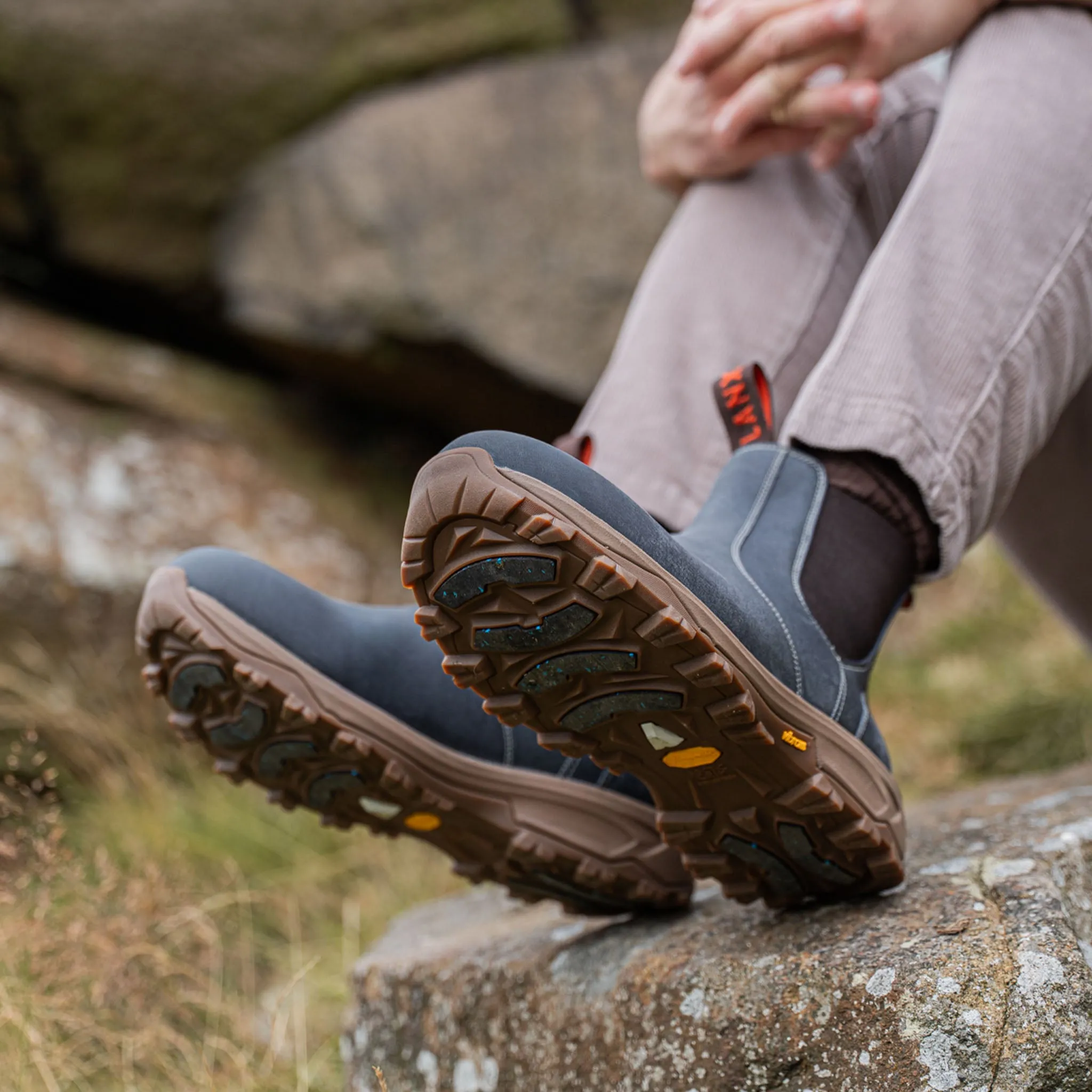 RIBCHESTER // NAVY All-Day Comfort Fit