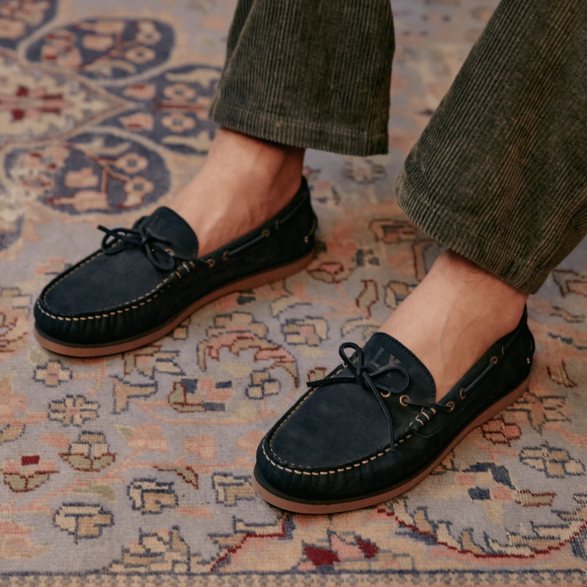 FARNDON // BLACK GRAINED Step In Quick Wear Style