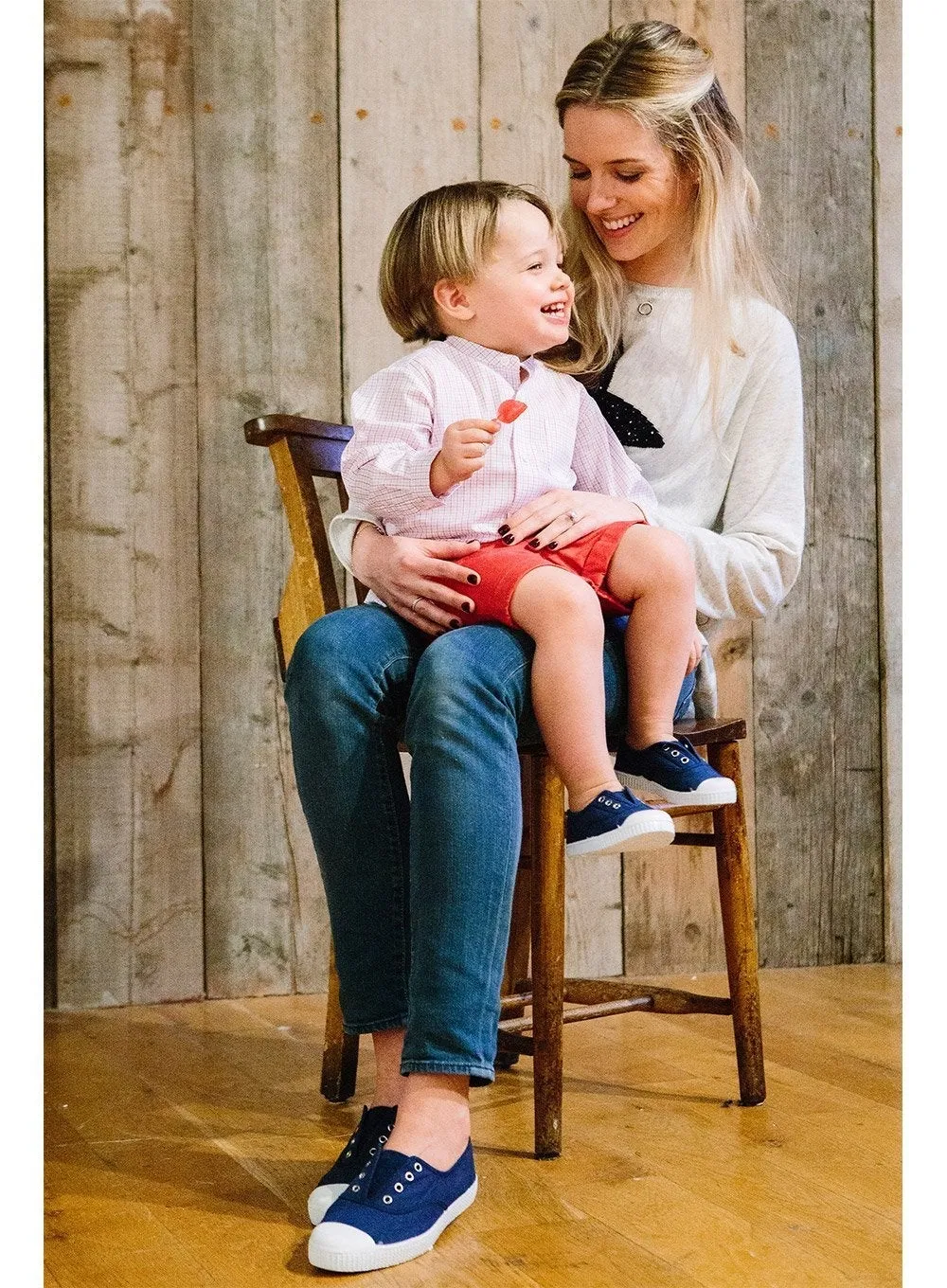 All terrain Hampton Canvas Plum Plimsolls in Navy