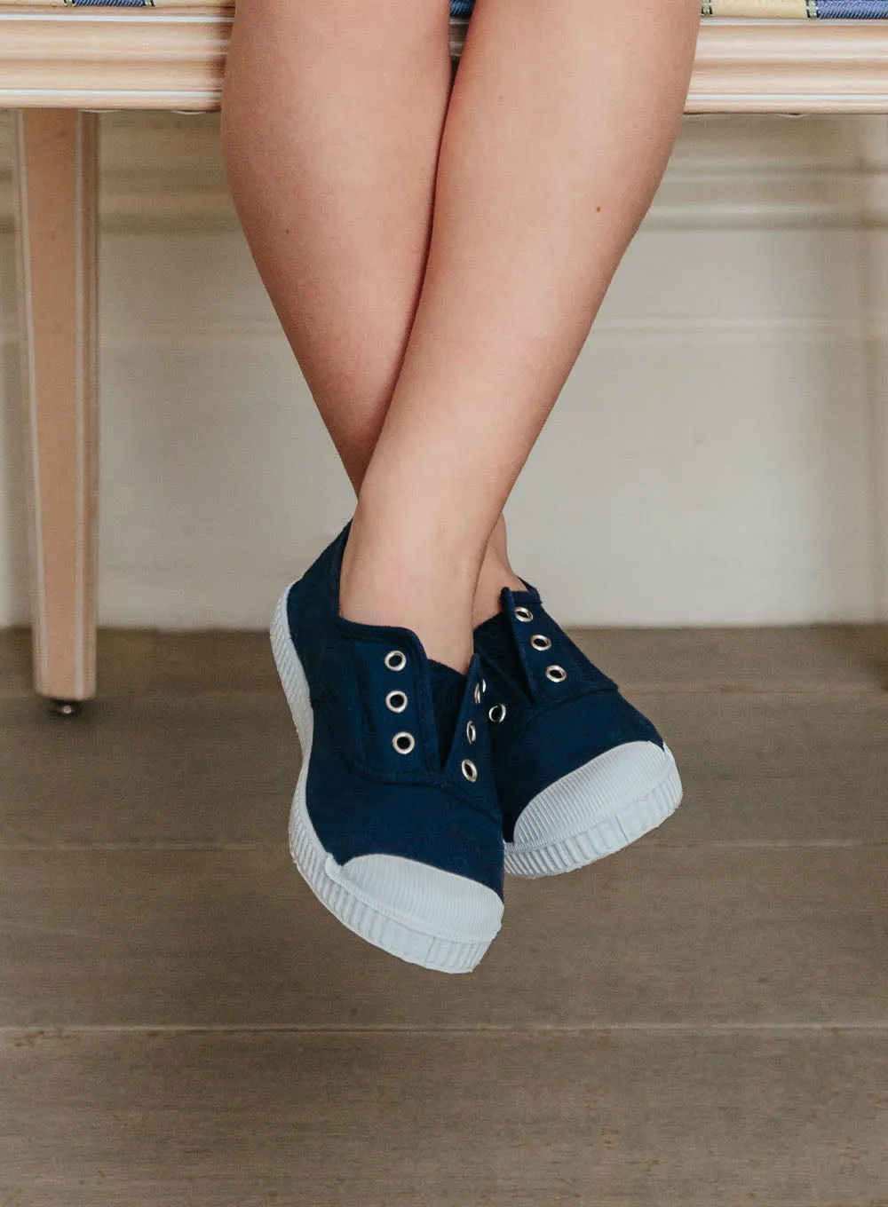 Hampton Canvas Plum Plimsolls in Navy Espadrille Style Punch Hike