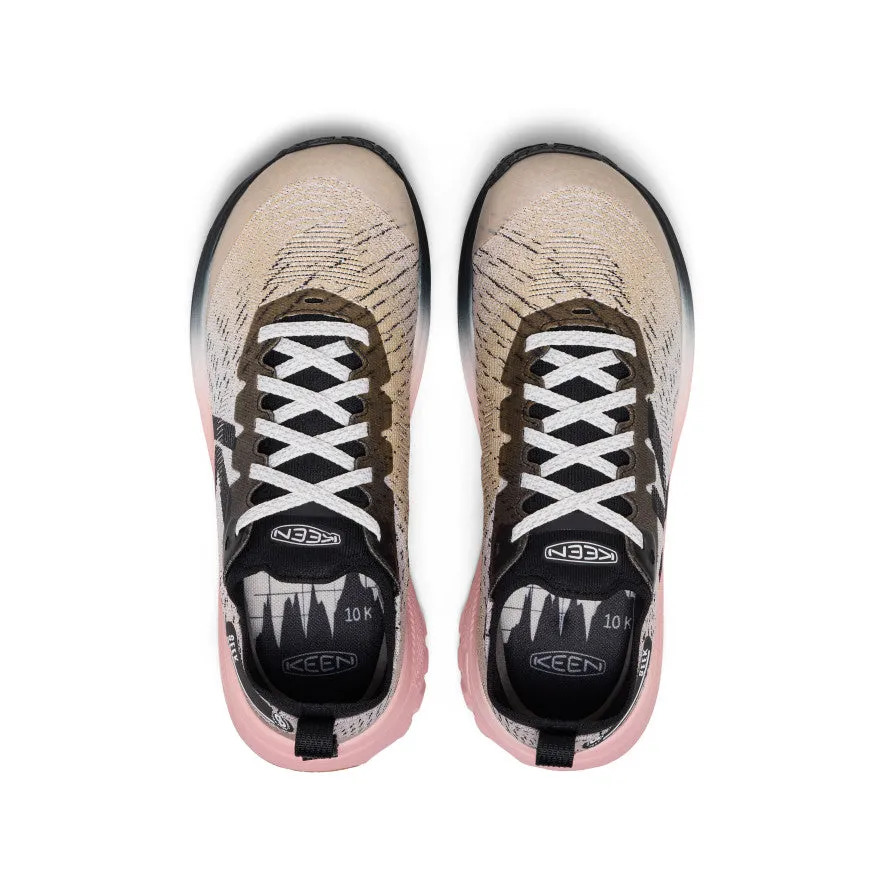 Workout Essential Reflective Women's Seek Trail Running Shoe  |  Black/Sunset Sand