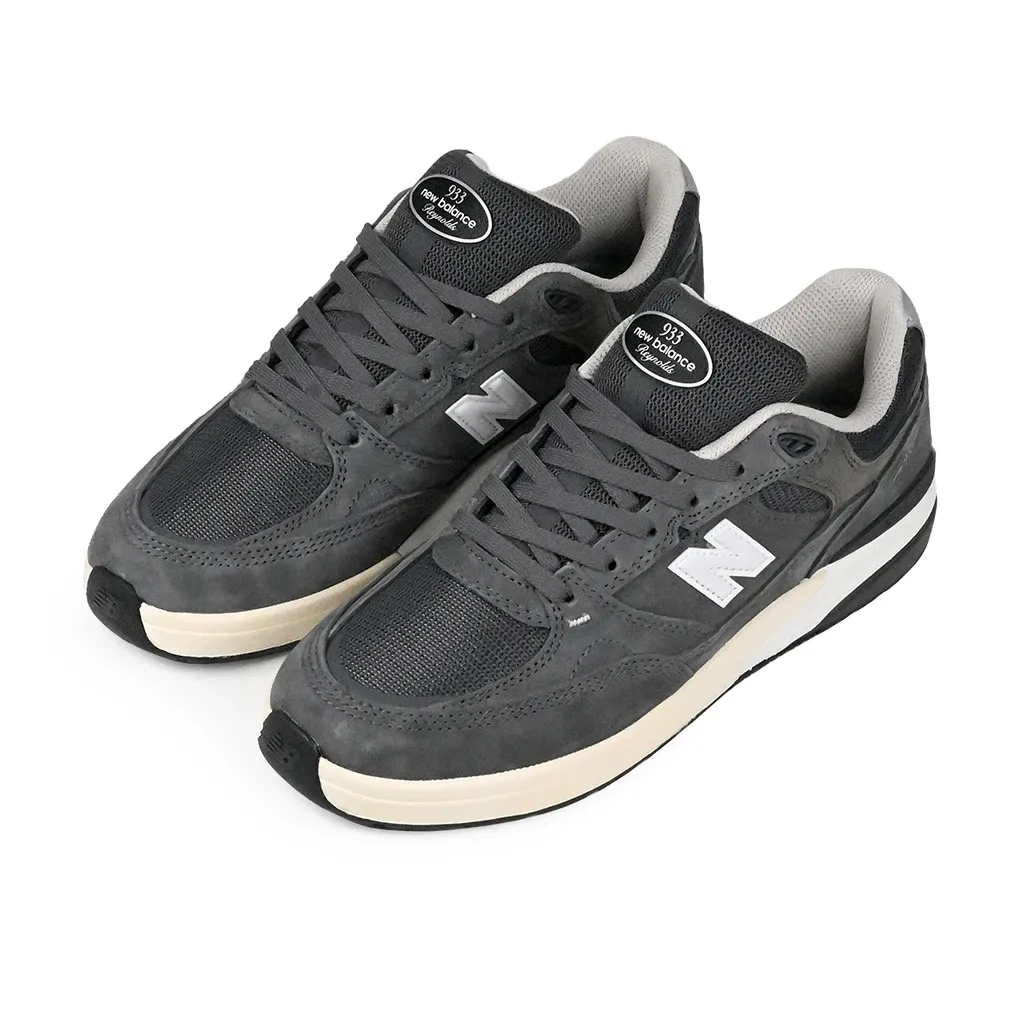New Balance Numeric NM933 Skateboarding Shoe Lightweight Style Long Duration