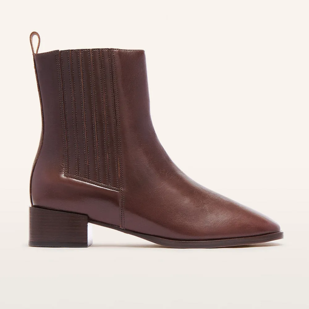 Elliott Chestnut Soul Walk Fit