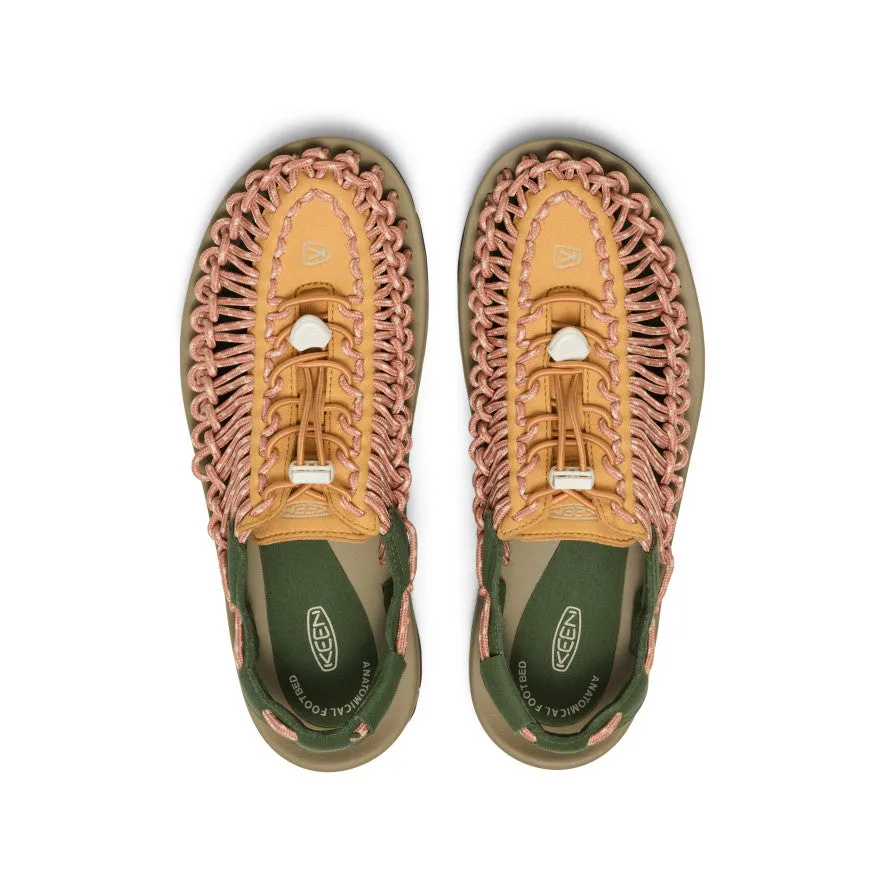 Enhanced grip Men's UNEEK Sneaker  |  Oak Buff/Bronze Green