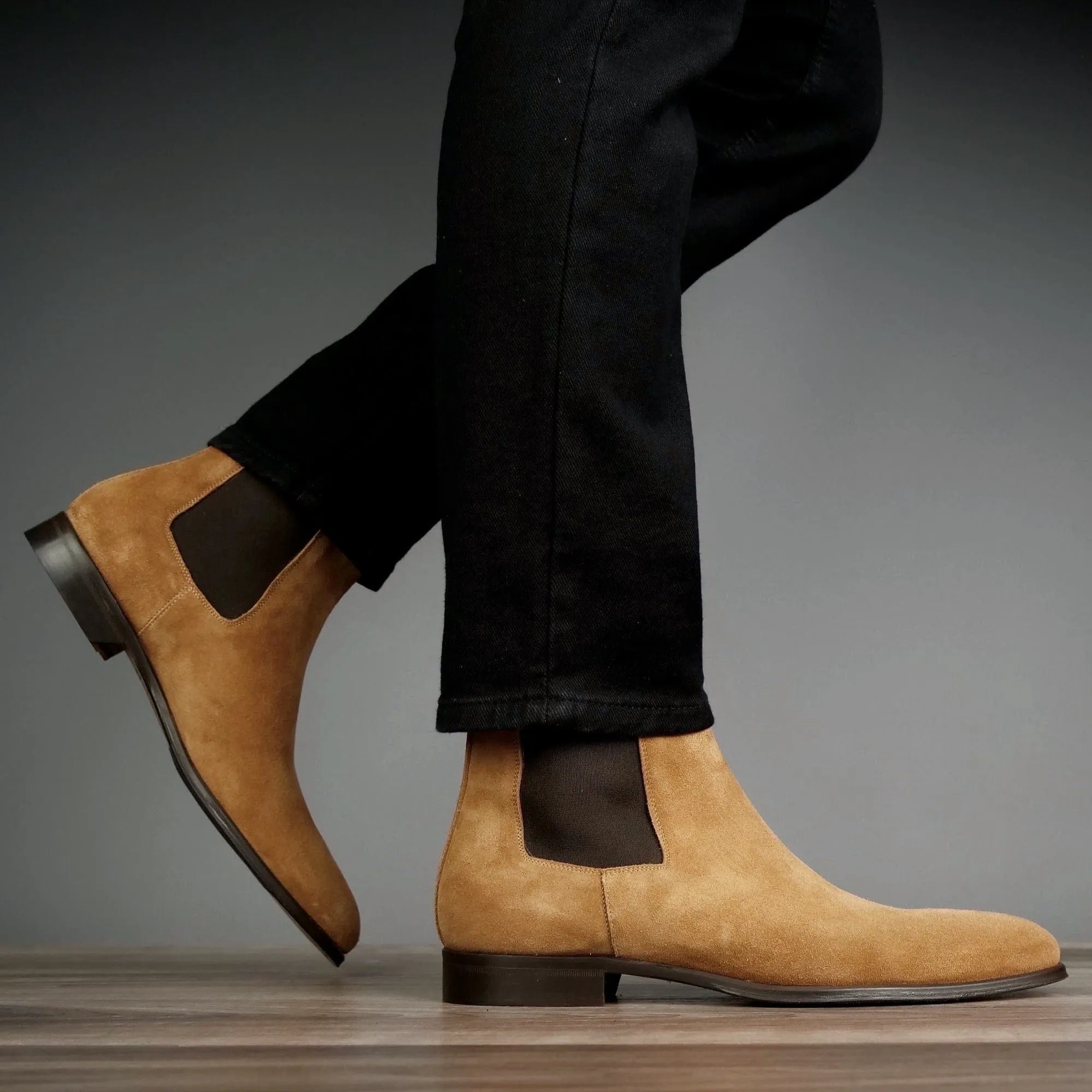 Eastwood Chelsea Boot Tan Suede On-The-Go Chic