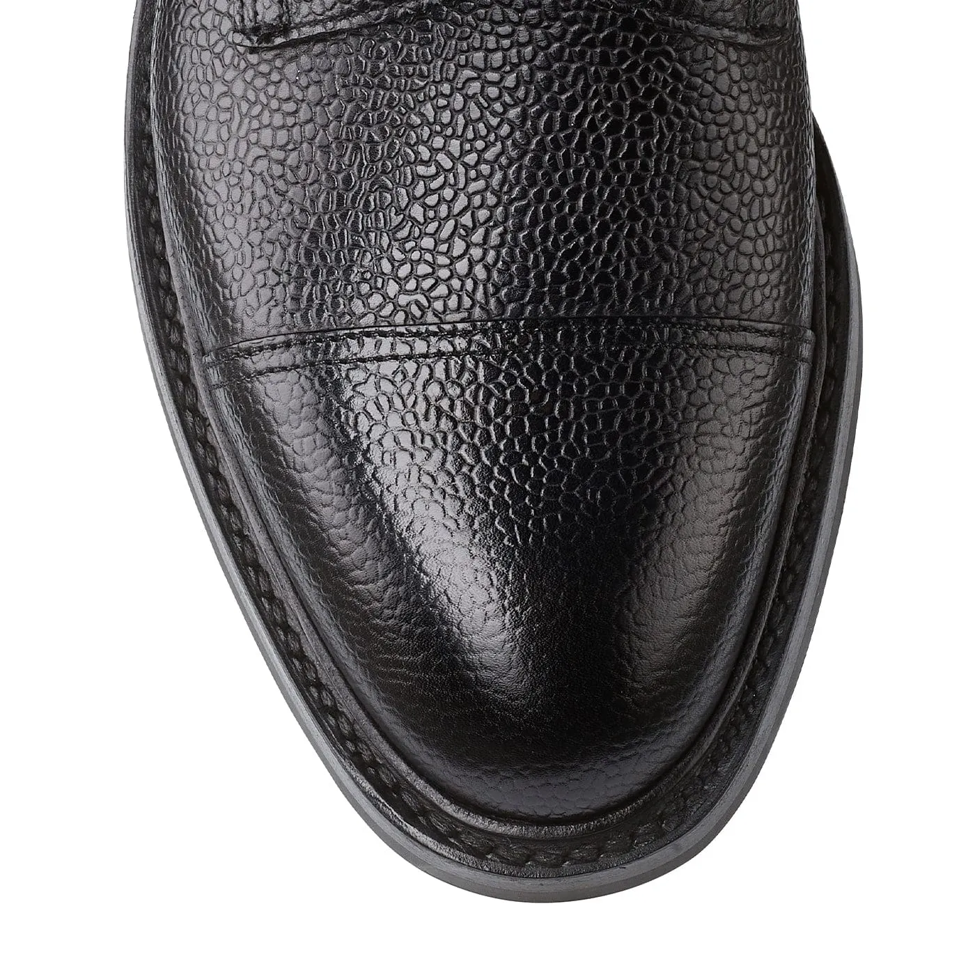 Coniston Black Scotch Grain Sleek Build