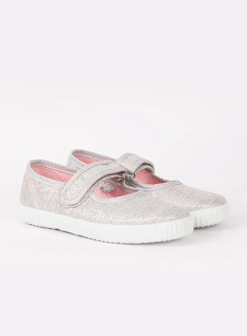 Hampton Canvas Martha Shoes in Silver Glide Hike Bend Hike