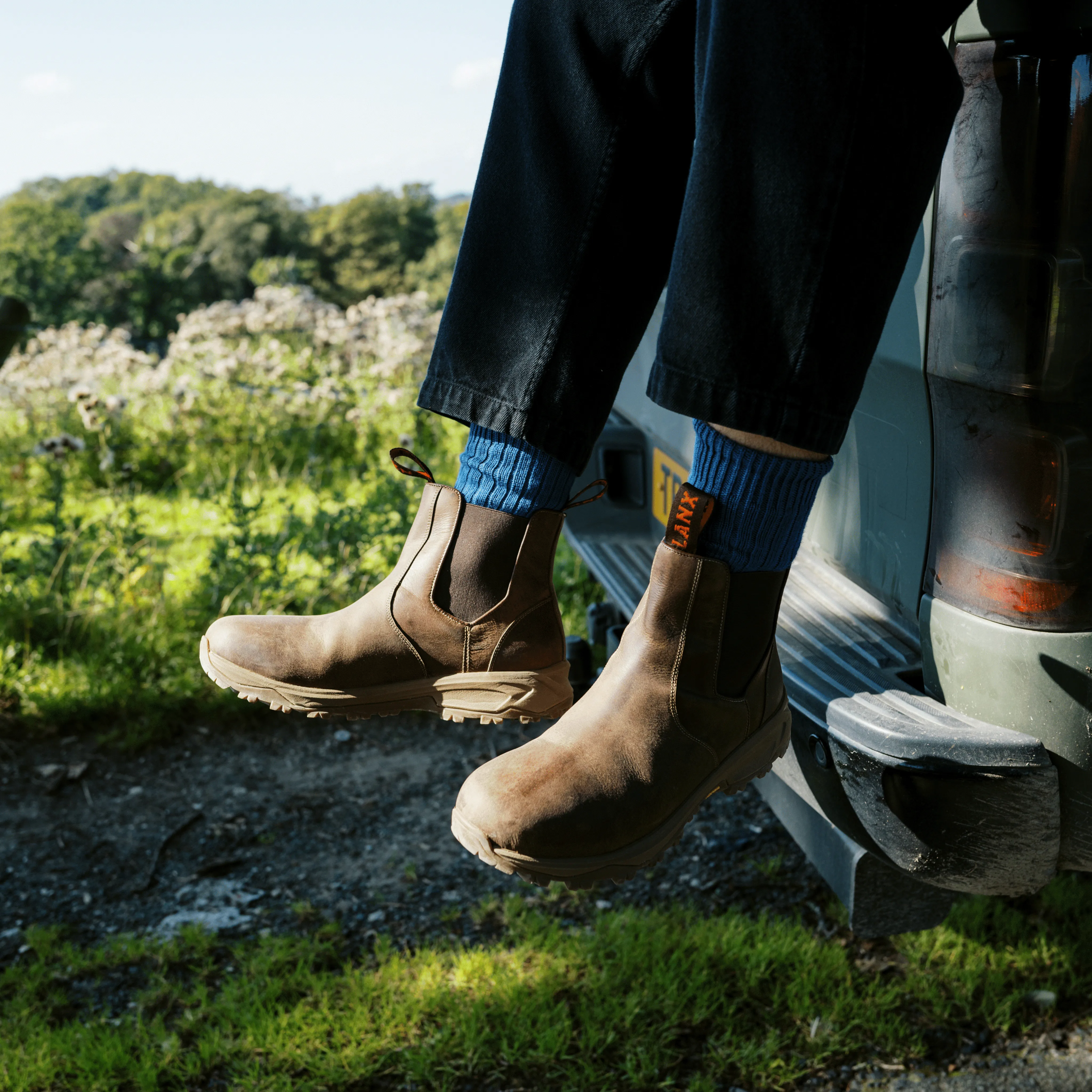 workday wear RIBCHESTER // CONKER DISTRESSED