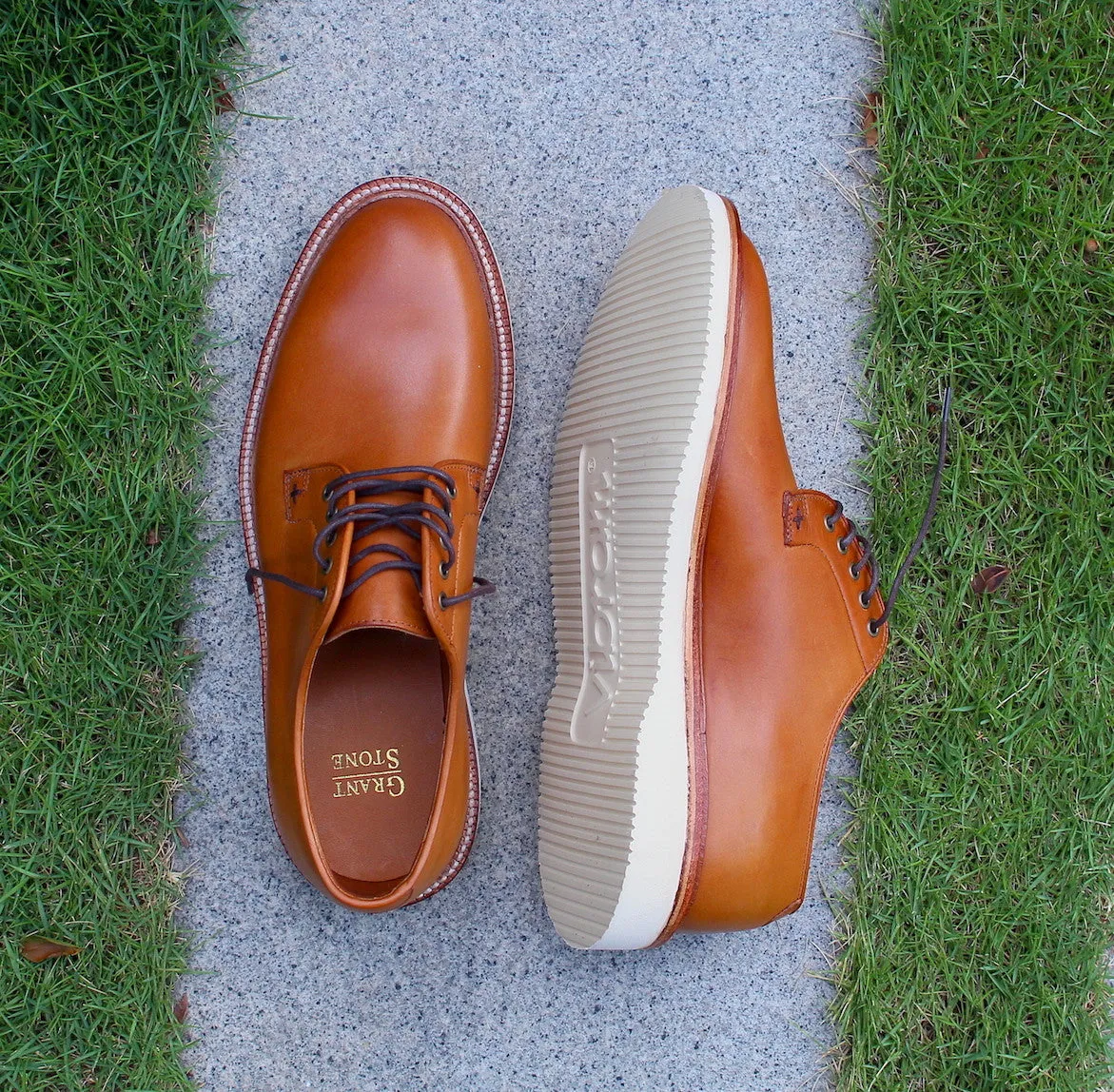 Weekend Look Stylish Loafers Plain Toe Saddle Tan Veg / Cavity Wedge Sole