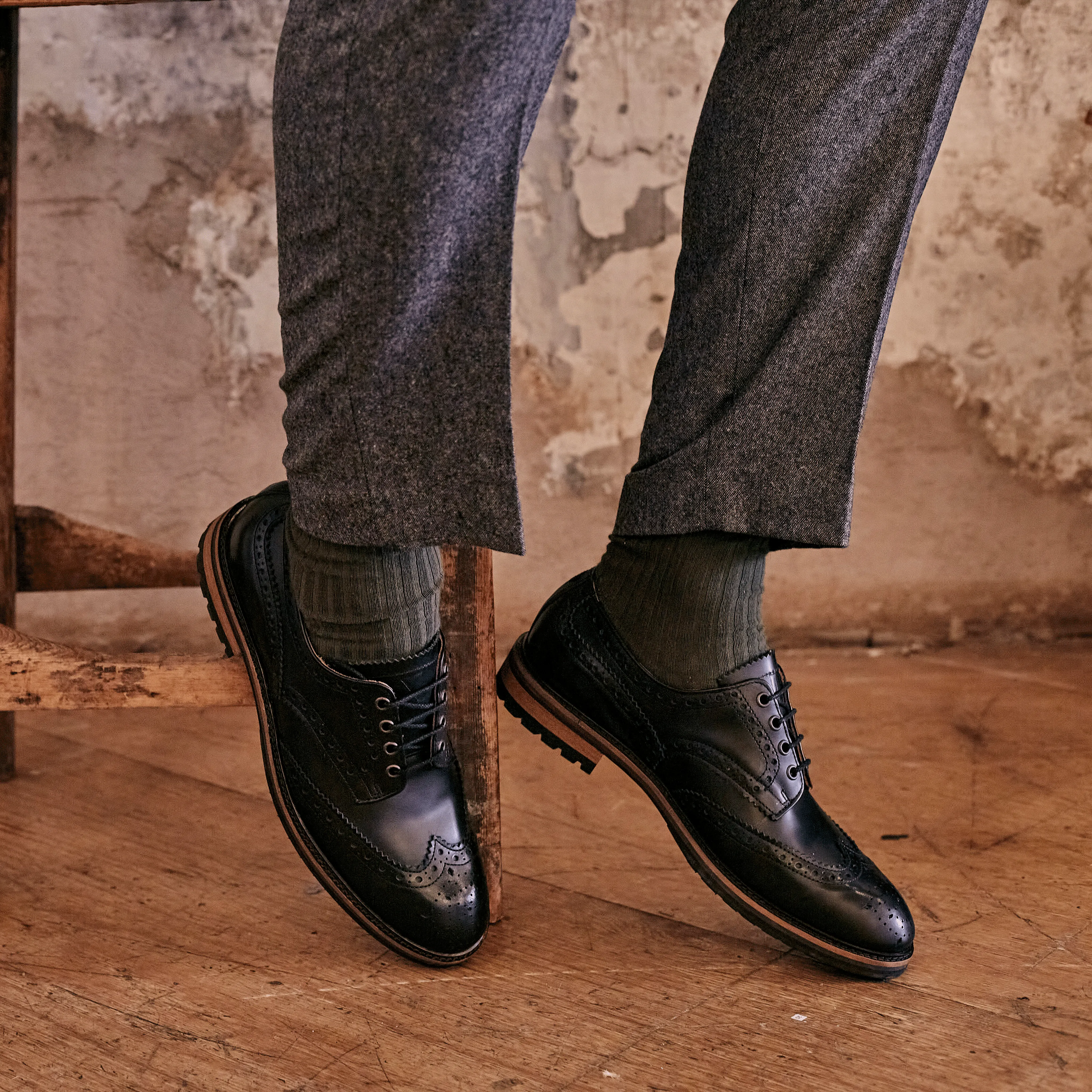 Comfort Fit Leather Slip Resistant HAYHURST // BLACK