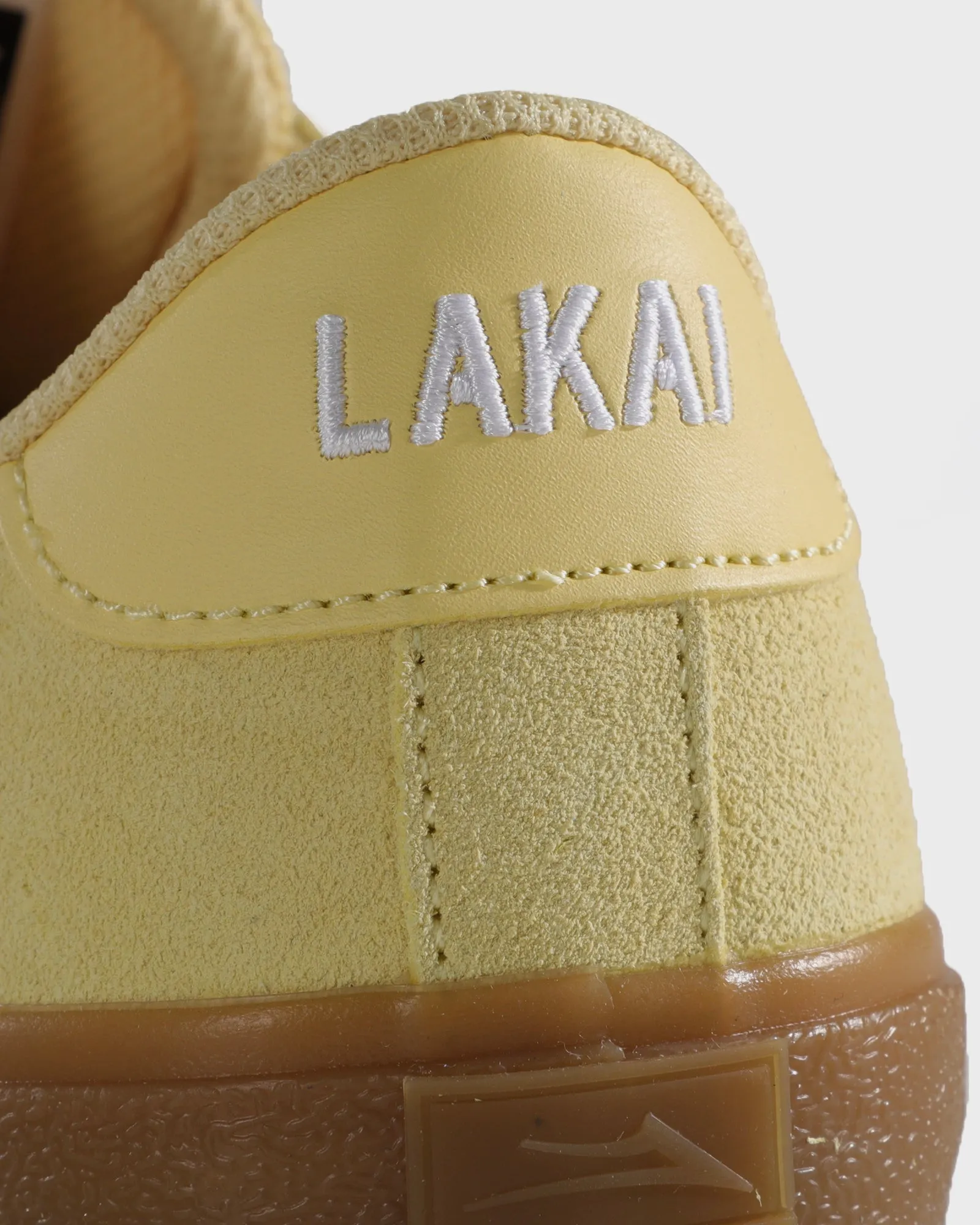 Family Time Newport - Light Yellow Suede