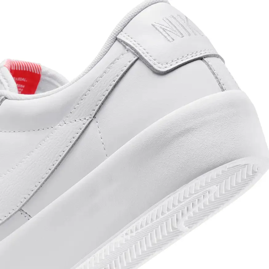 Nike SB Zoom Blazer Low Pro GT ISO Shoes urban scene Advanced Grip