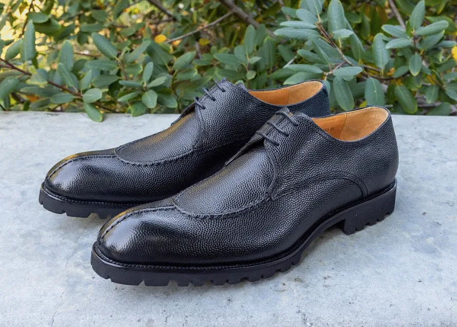 Ugo Vasare "Jayden" Pebble Grain Oxford-Black Mom Fit Modern Edge