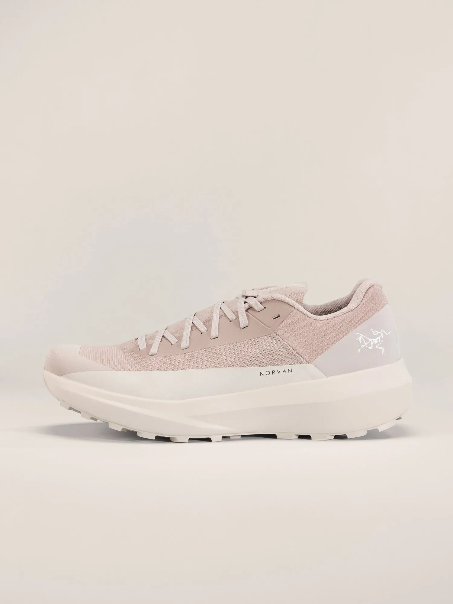 Norvan LD 4 Shoe (Women's) - X000009618 - Past Season Outsole bevel supports seamless heel-to-toe motion Urban Activity