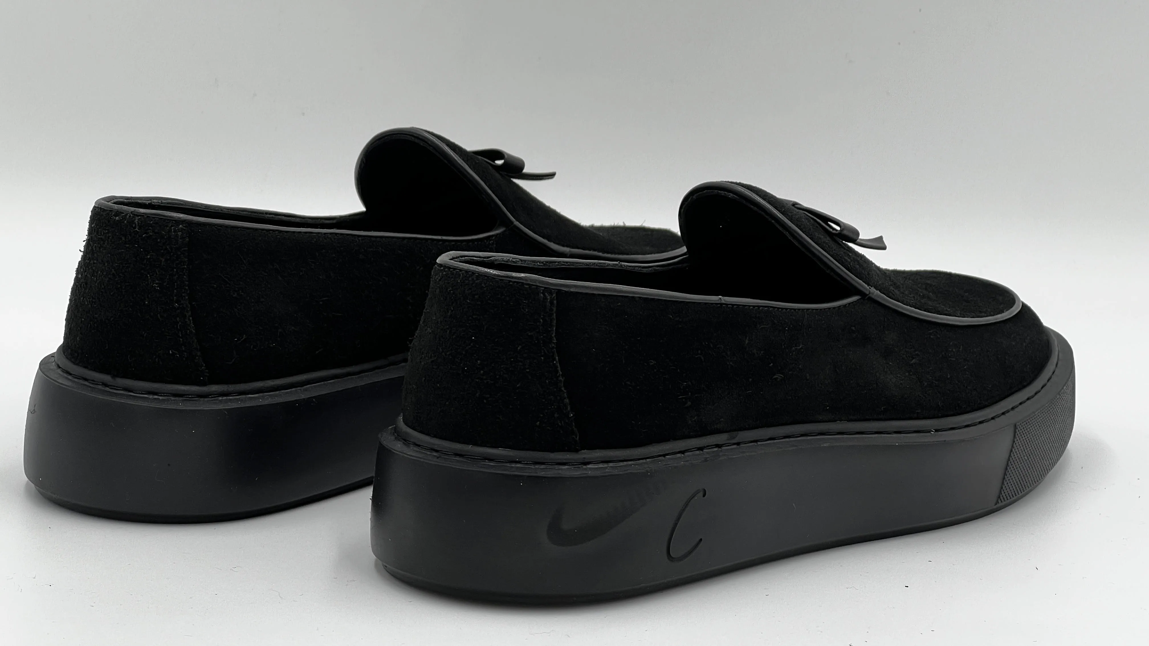 Style: S8856-Black Wide Path Lightweight Design