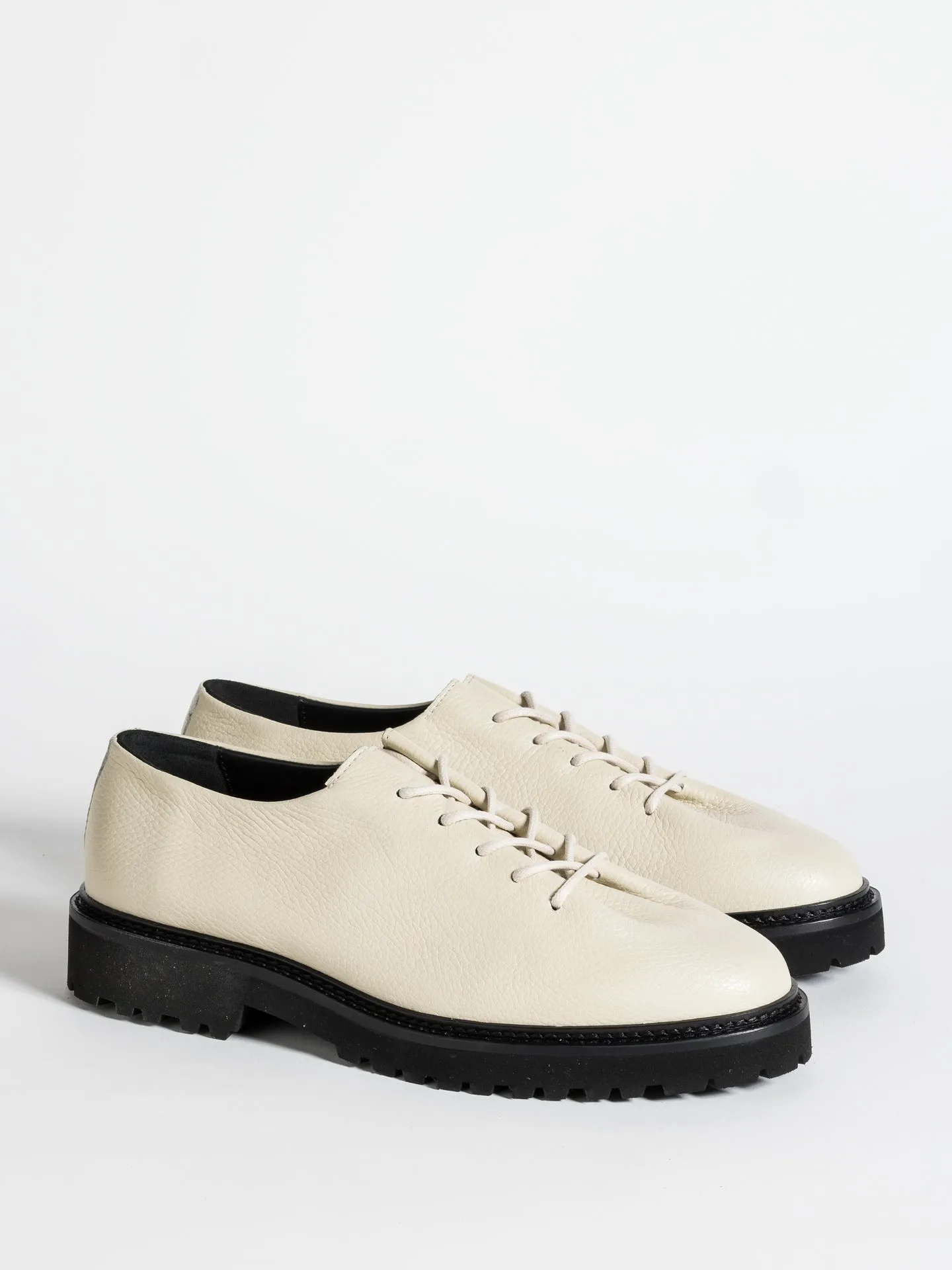 fall season Classic Lace Up EDOUARD LUG CREMA