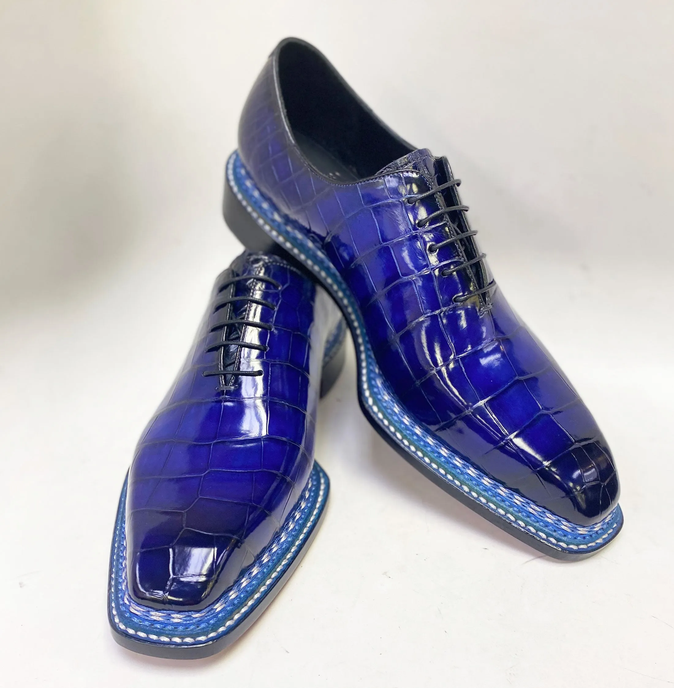 Style: Ghost-Navy Molded Insole