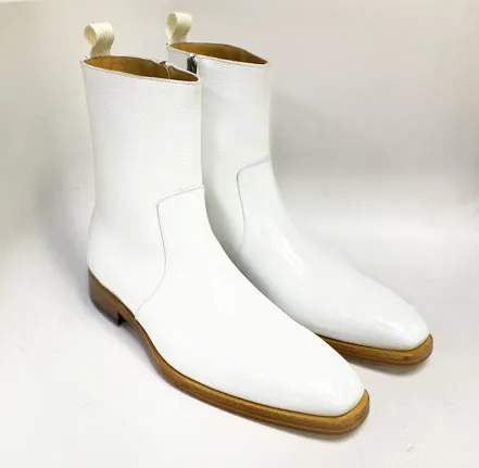 Style: Marquez-White zipper Commute Light