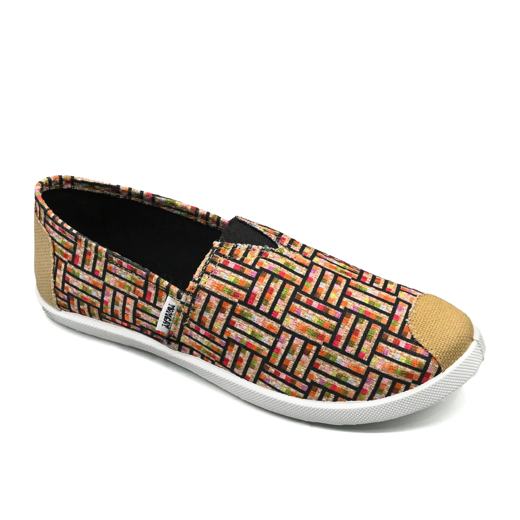 Outfit Ready Comfort padding design Emmy Chapisha Canvas Shoes - Ankara Red