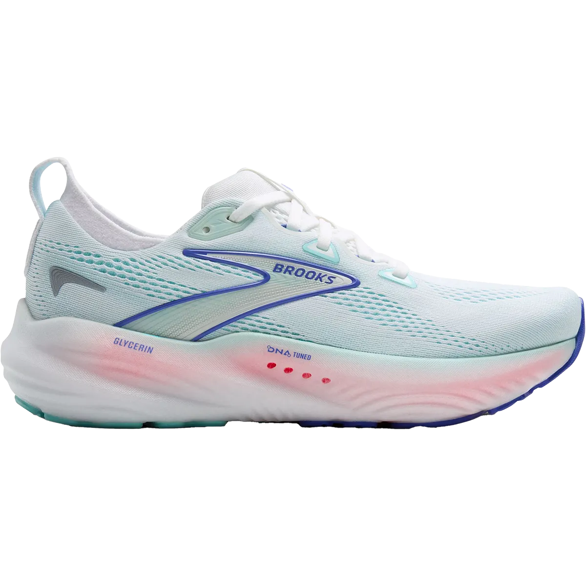 Women's Glycerin 22 running in a softball field area shoes