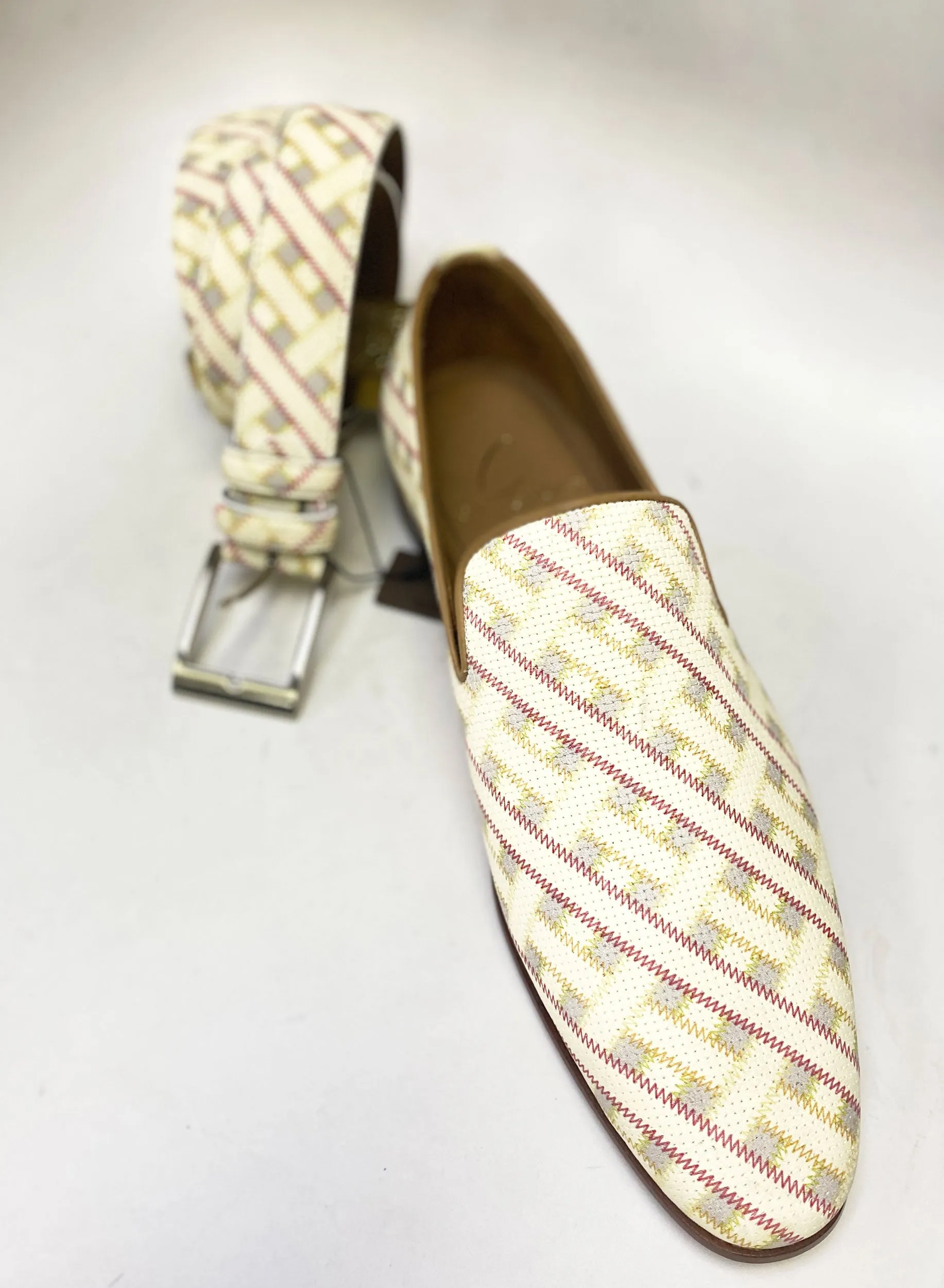 Cold Tone Court Grip Style: S7645-Beige